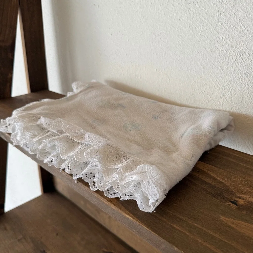 N/A vintage white